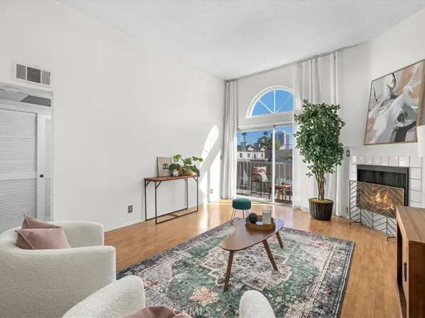 445 W 6th St Unit 406, Long Beach, CA 90802