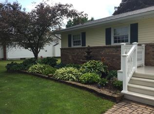 1543 Wild Cherry Ln, Lapeer, MI 48446