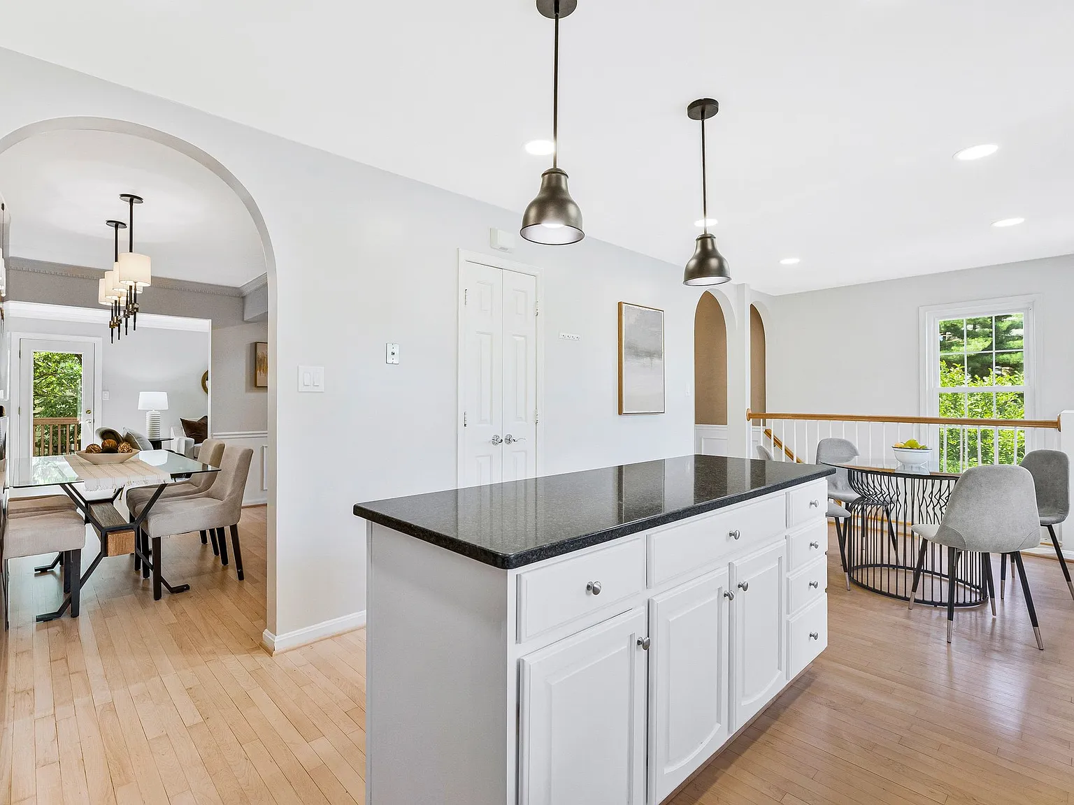 4 bed, 3.5 bath, 2752 sqft, $4,800 — Photo 4