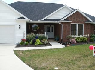 818 Abraham Ct, Wapakoneta, OH 45895