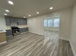 8453 1/2 S Van Ness Ave, Inglewood, CA 90305