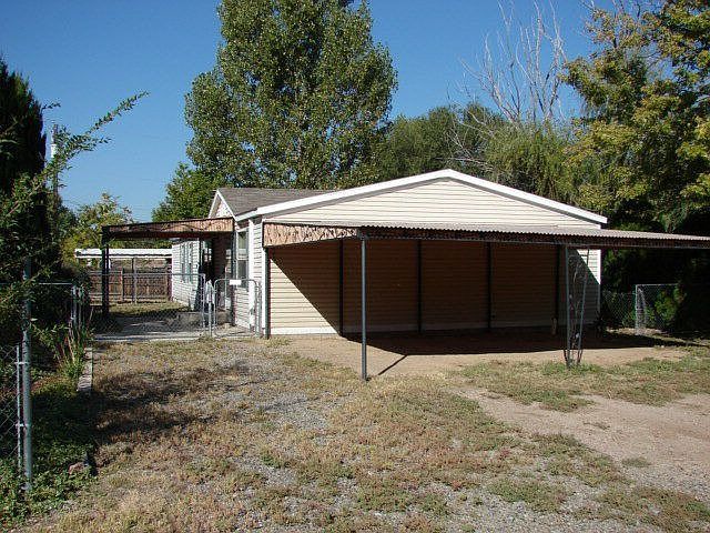 1st image of 845 Aspen Cir