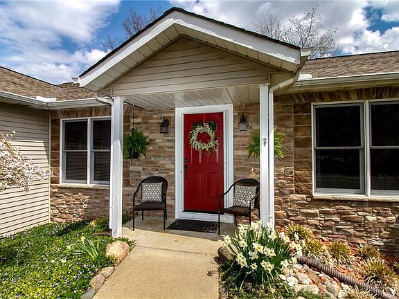 2nd image of 5385 Lenore Dr