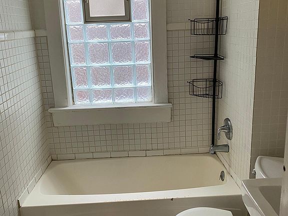 2nd image of 232-32 1/2 W 16th St