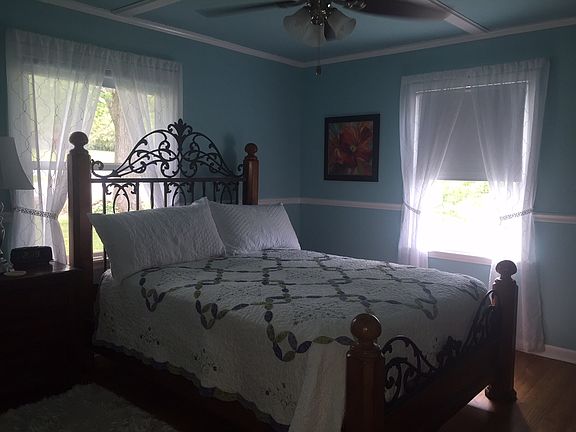 5th image of 304 E 16th St