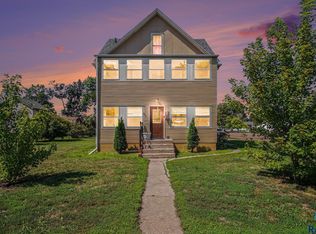 831 N Nebraska St, Salem, SD 57058