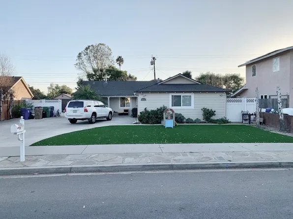 5137 University Dr, Santa Barbara, CA 93111