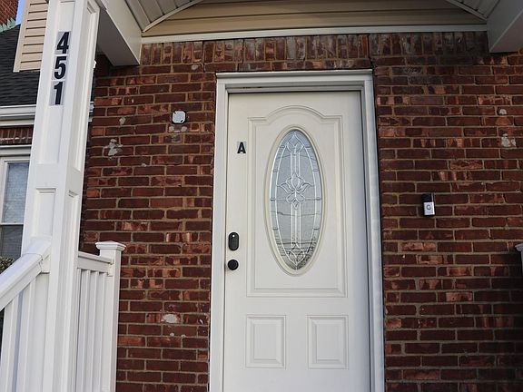 2nd image of 451 Uniondale Ave