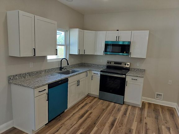 5th image of 309 Lane Dr