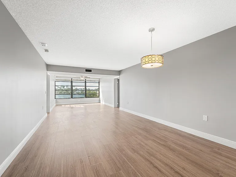 3636 Whitehall Dr #402 — Photo 17