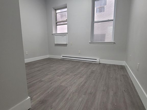 3rd image of 8-10 King St #6