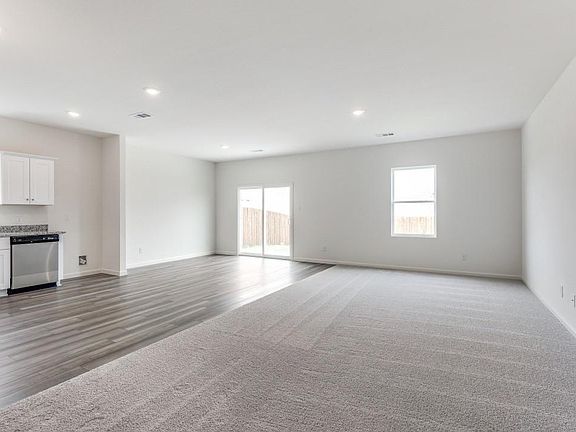 4th image of 8417 Hawkview Dr