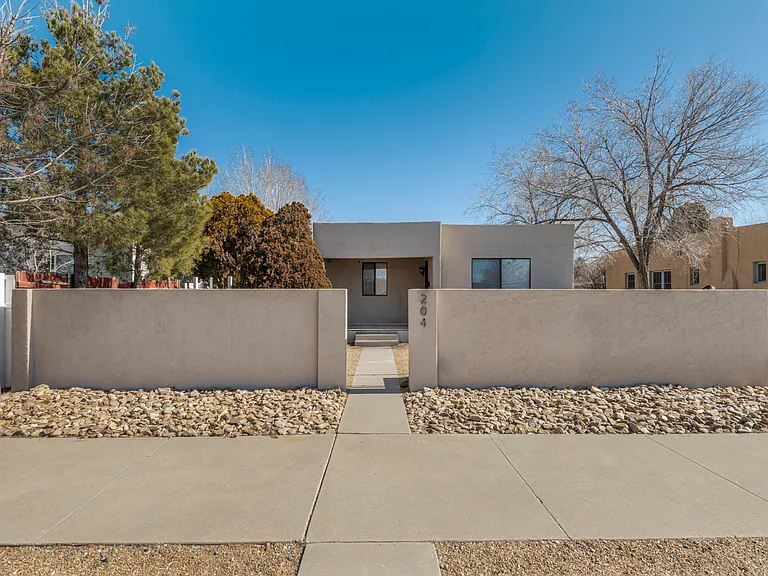 204 Richmond Dr SE #A — Photo 13
