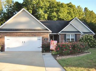 150 New Hampshire Ct, Mocksville, NC 27028