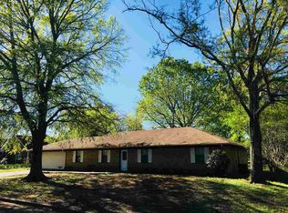 1208 San Salvador Dr, Longview, TX 75602
