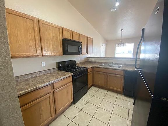 5th image of 10500 Canyon Sage Dr