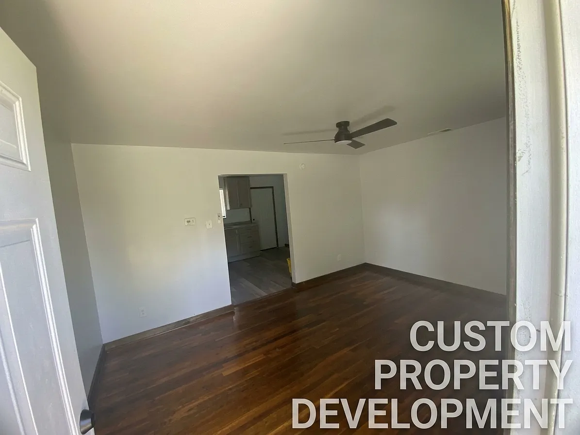 2 bed, 1000 sqft, $1,050 — Photo 4