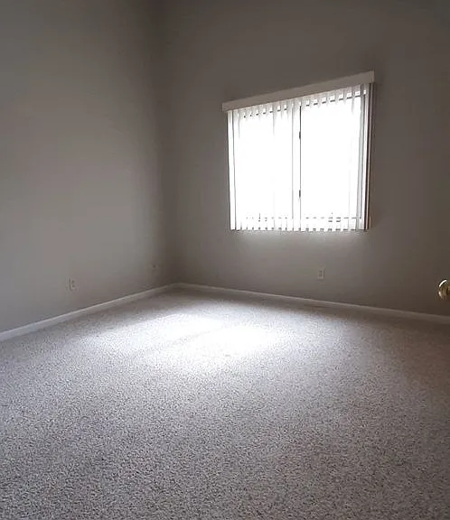 18482 Evelynton Rd #4 — Photo 15