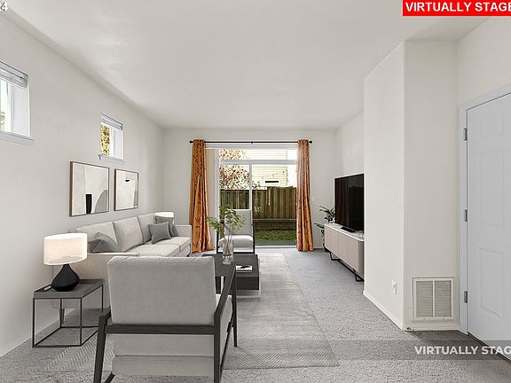5th image of 951 SE Elina Ave