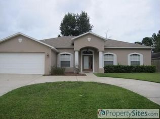 32 Woodlawn Dr, Palm Coast, FL 32164