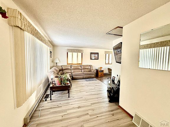 2nd image of 56 W Glenrose Dr