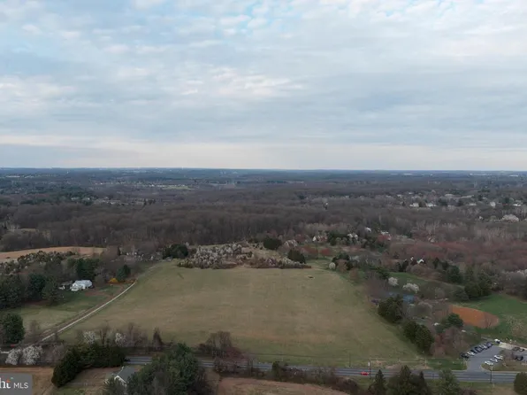 14321 Darnestown Rd, Gaithersburg, MD 20878