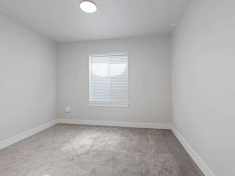 656 Jeanine Dr — Photo 60