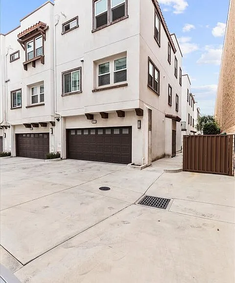 127 S Boeing Ln — Photo 3