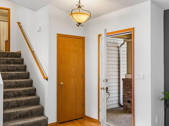 2nd image of 6715 56th Ave NE