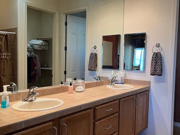 1484 Aztec Cv, Bullhead City, AZ 86429