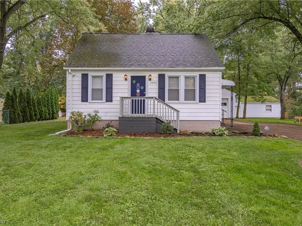 3496 Herbert St, Mogadore, OH 44260