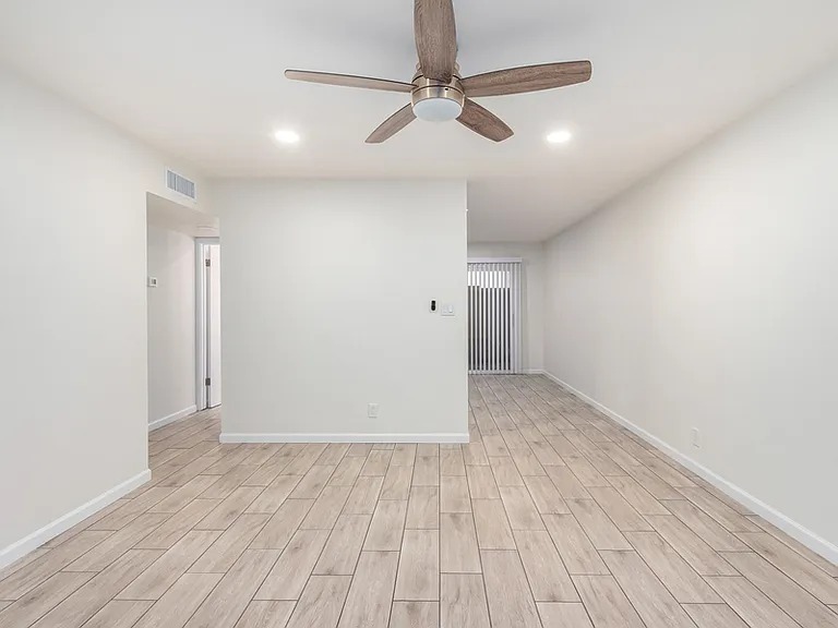 5107 N 28th Dr #3 — Photo 21