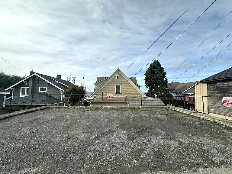 2317 Grand- 5 Unit — Photo 47