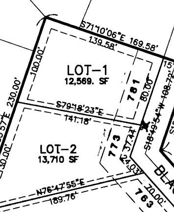 5th image of 781 N Blackberry Dr