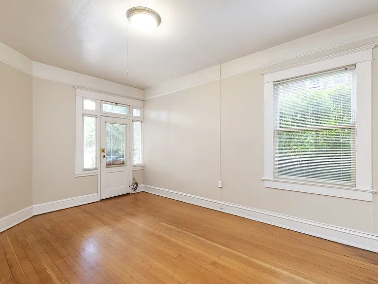 760 SW Vista Ave — Photo 25