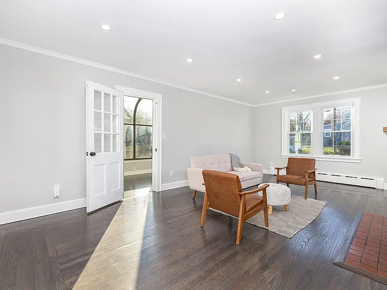 51 Hepburn Rd — Photo 12