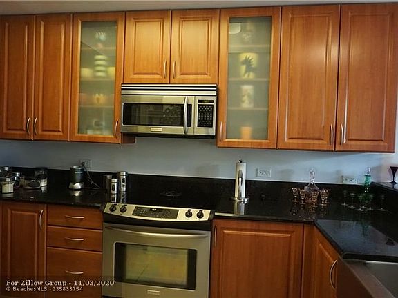 5th image of 2631 NE 14th Ave APT 216