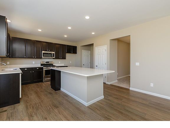 4th image of 1021 Sweet River Dr