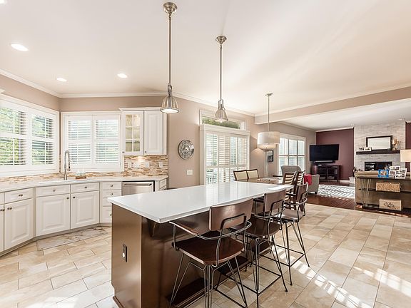 5th image of 8010 Luckstone Dr