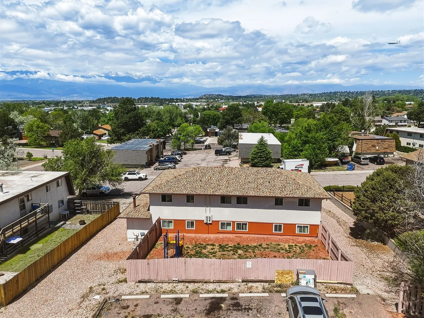 1447 Nokomis Dr. #2 | 1 Month Free - Spacious 2x1 Apartment Near Powers Corridor! — Photo 3
