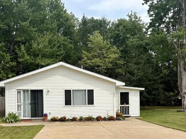 227 Spruce St, Kalkaska, MI 49646
