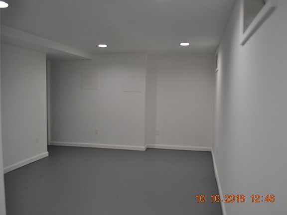 one room _in basement