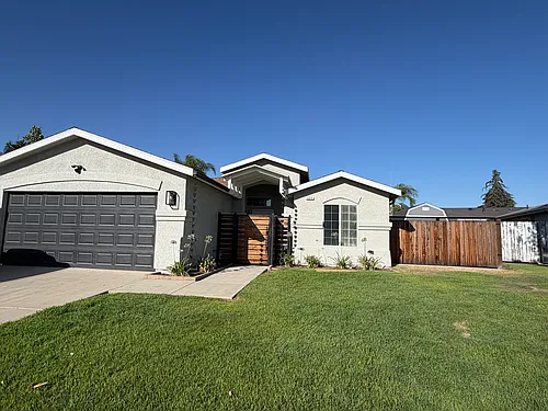 2315 Golden Ave Photo 1