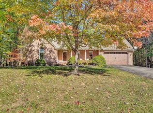 526 Stonebridge Dr, Blue Ridge, VA 24064