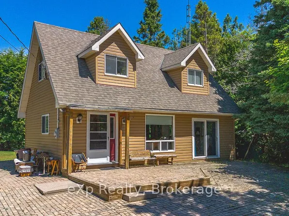 11 Marigold St, South Bruce Peninsula, ON N0H 2T0