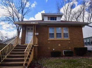 17910 Community St, Lansing, IL 60438