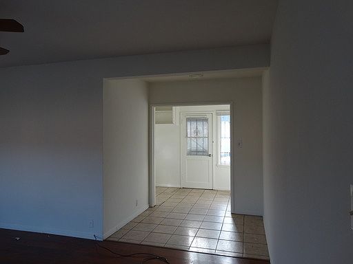 5th image of 7910 De Garmo Ave