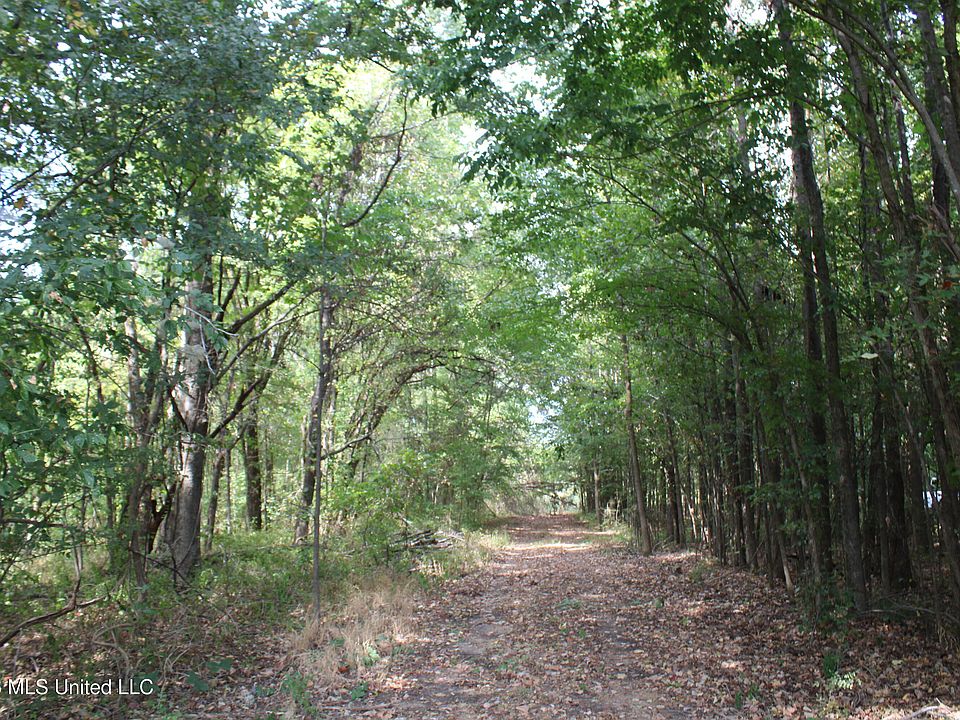 1st image of 6 Star Landing Rd