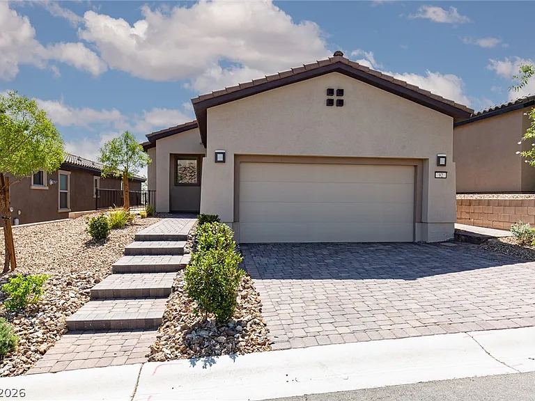 92 Stone Bluff Ln — Photo 2