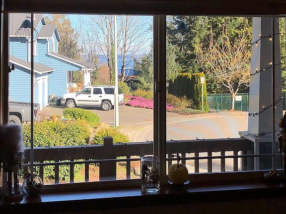 4th image of 4606 21st Dr W